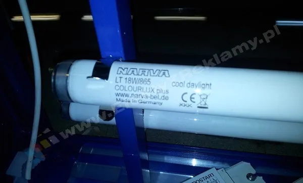 kasetony reklamowe - świetlówka do kasetonu reklamowego firmy narwa 18W barwa zimna